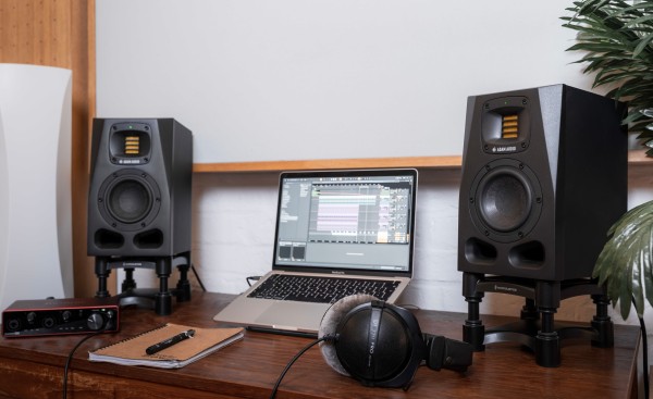 Bundle Monitoring Studio - Adam Audio A4V